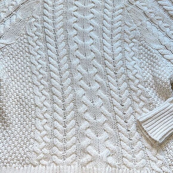 Aerie Womens Chunky Cable Knit Crew Neck Creamy White Pullover Sweater Size M - Picture 14 of 15